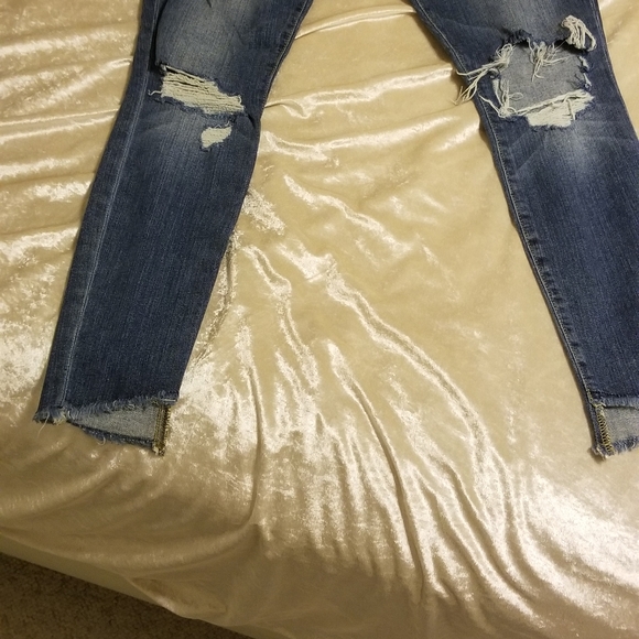 JOE'S JEANS 26 - Picture 3 of 3